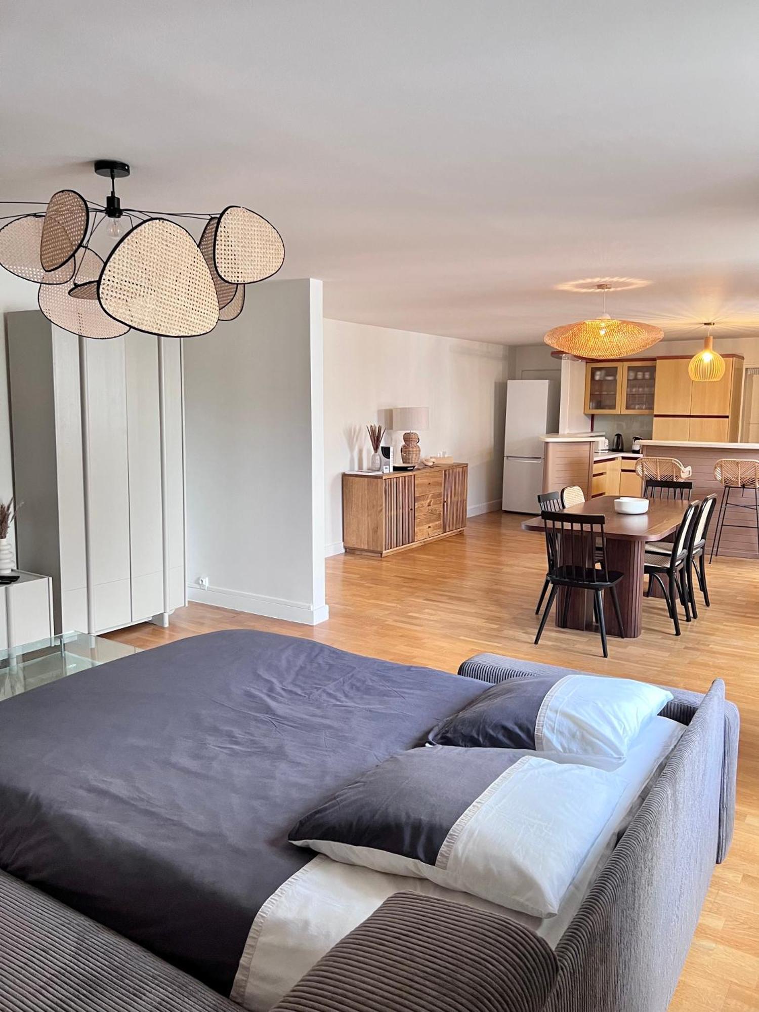 Grand Appartement Ultra Moderne Plein Centre, Plage A Pieds, Avec Parking Concarneau Exterior foto